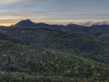 La faille de Limagne et les volcans depuis Gravenoire